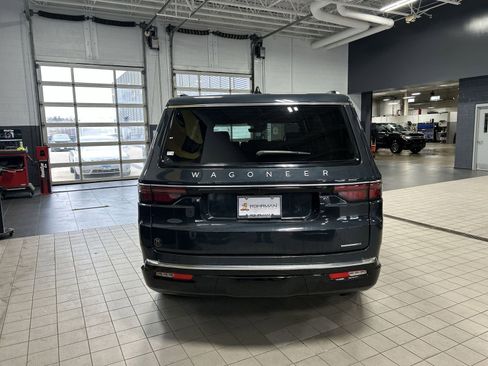 Used 2024 Jeep Wagoneer Series II image 37