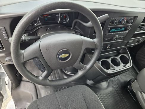 Used 2025 Chevrolet Express 2500 w/ Driver Convenience Package RWD image 28