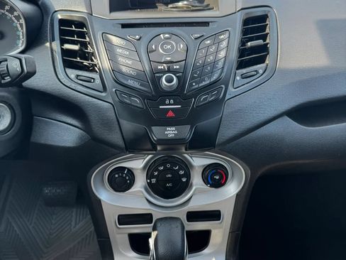 Used 2019 Ford Fiesta SE FWD image 38