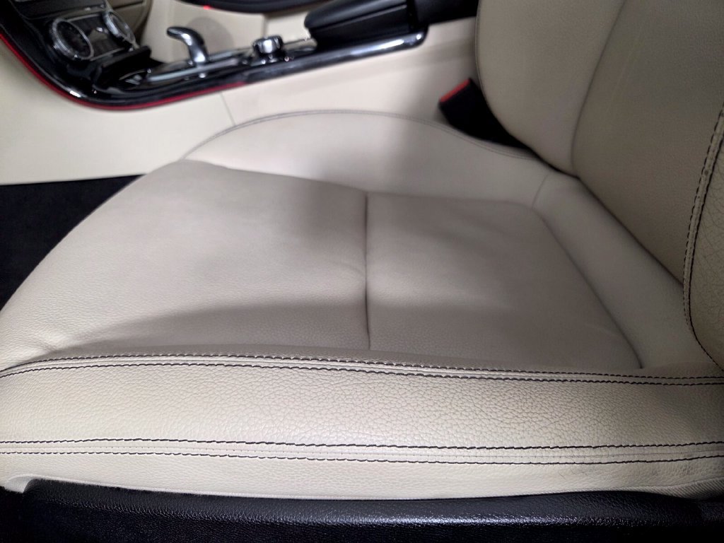 Used 2020 Mercedes-Benz SLC 300 image 11