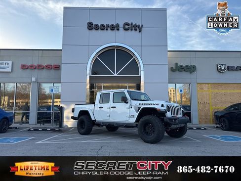 Used 2021 Jeep Gladiator Mojave image 1