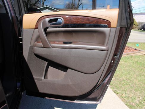 Used 2016 Buick Enclave Premium w/ Experience Buick Package image 38