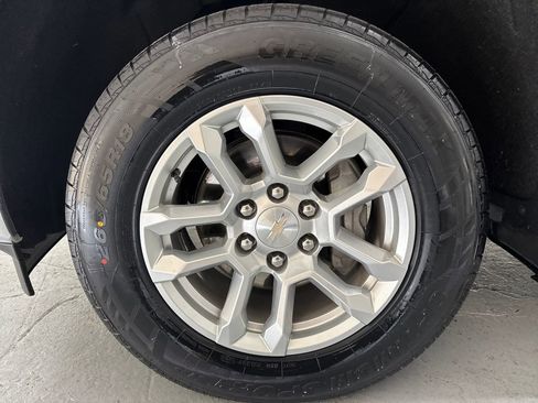 Used 2022 Chevrolet Silverado 1500 LT w/ Z71 Off-Road Package image 27