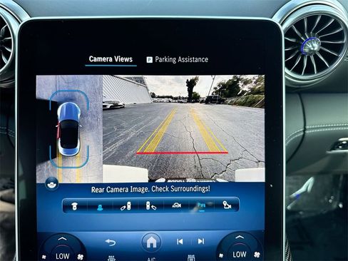 Used 2022 Mercedes-Benz SL 63 AMG 4MATIC image 28