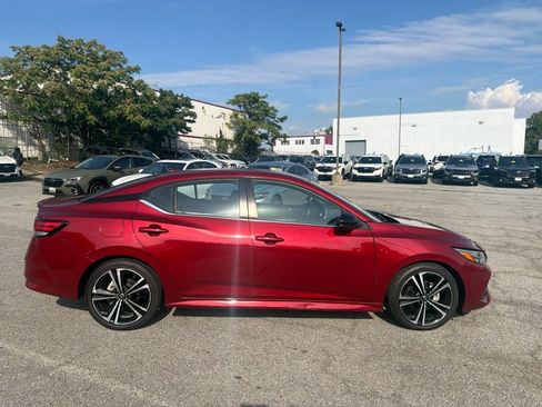Used 2022 Nissan Sentra SR FWD image 2