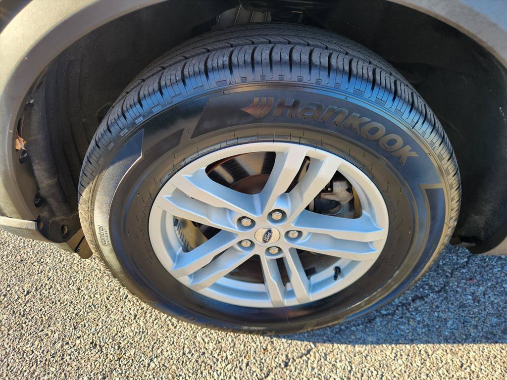 Used 2021 Ford Explorer XLT AWD/4WD image 11
