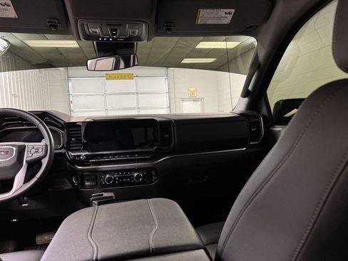 Used 2025 GMC Sierra 1500 Elevation w/ Elevation Premium Package image 23