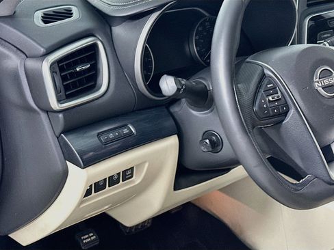 Used 2023 Nissan Maxima Platinum w/ Sport Mat Group FWD image 16