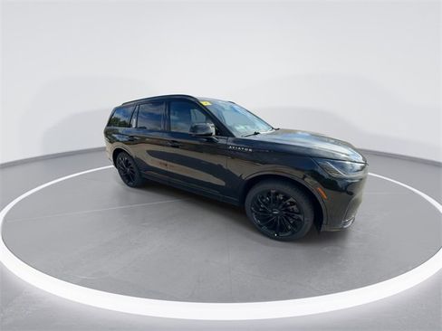 New 2026 Lincoln Aviator Reserve image 9