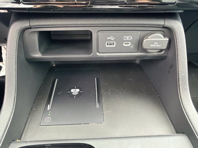 Used 2025 Honda Pilot Elite image 15