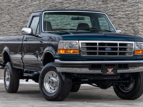 Used 1997 Ford F350 Reg Cab 133.0 WB 4WD image 3