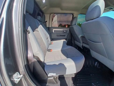 Used 2019 RAM 1500 Classic SLT w/ Luxury Group AWD/4WD image 19
