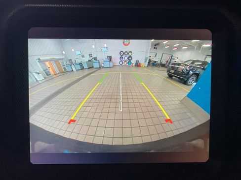 Used 2023 Jeep Wrangler Unlimited Sahara AWD/4WD image 4