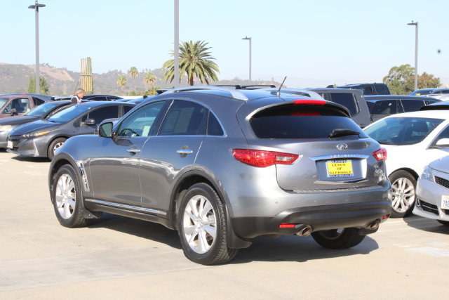 Used 2015 INFINITI QX70 2WD w/ Premium Package image 19