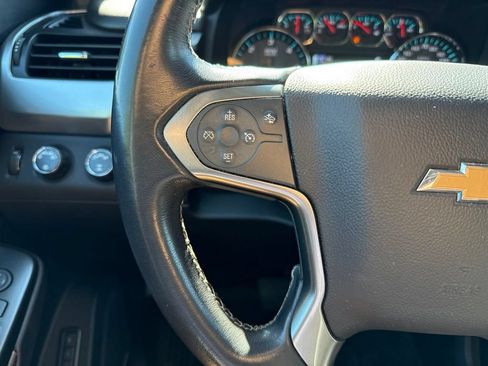 Used 2018 Chevrolet Suburban LT AWD/4WD image 16