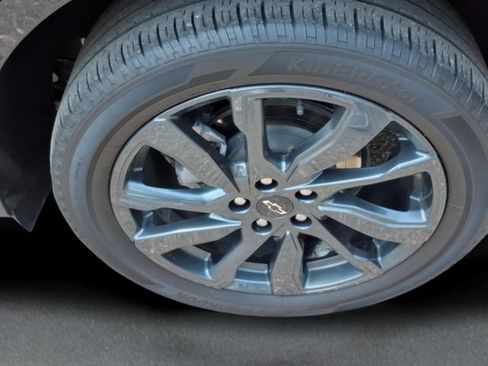 Used 2023 Chevrolet Equinox RS w/ LPO, Floor Liner Package AWD/4WD image 11