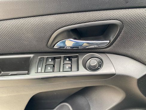 Used 2013 Chevrolet Cruze LT FWD image 16