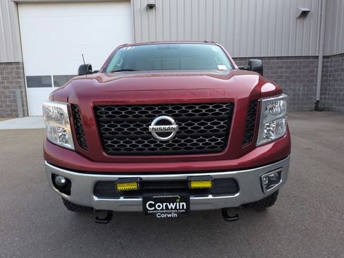 Used 2019 Nissan Titan SV AWD/4WD image 8