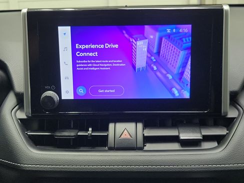 Certified 2025 Toyota RAV4 XLE FWD image 28