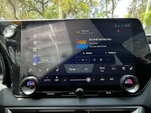 Used 2025 Lexus RX 350 Premium w/ Accessory Package (K3) FWD image 21