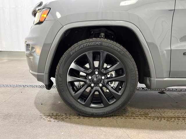 Used 2020 Jeep Grand Cherokee Altitude AWD/4WD image 25