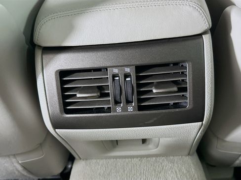 Used 2011 Lexus LS 460 image 28