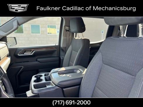 Used 2023 Chevrolet Silverado 1500 LT AWD/4WD image 17