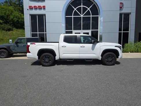 Used 2025 Toyota Tundra SR5 w/ SX Package AWD/4WD image 7