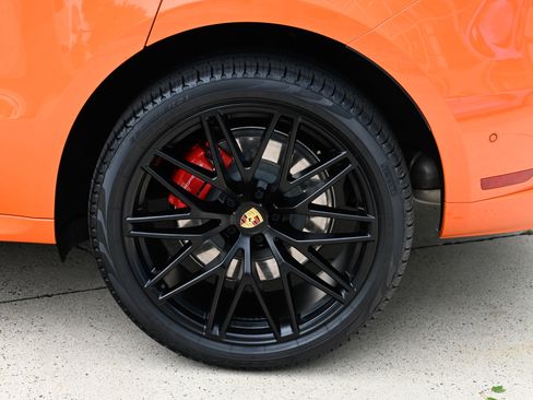 Used 2023 Porsche Macan GTS AWD/4WD image 10