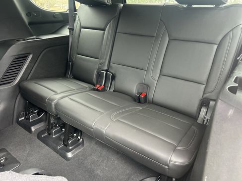 Used 2021 Chevrolet Tahoe Z71 w/ Z71 Signature Package image 20