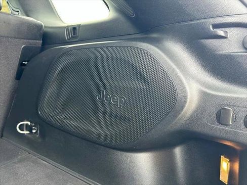 Certified 2020 Jeep Cherokee Limited AWD/4WD image 42