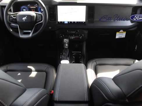 New 2025 Ford Bronco Badlands image 11