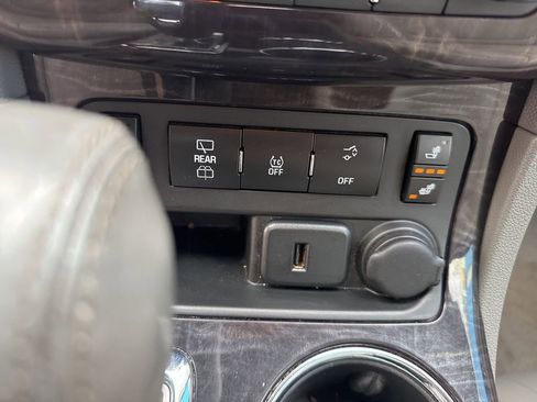 Used 2017 Buick Enclave Leather image 27