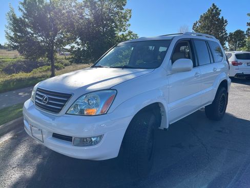 Used 2004 Lexus GX 470 AWD/4WD image 2