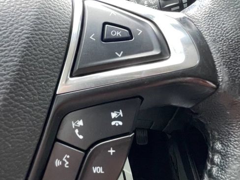 Used 2019 Ford Edge Titanium FWD image 20
