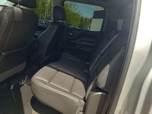 Used 2017 GMC Sierra 1500 SLT w/ SLT Premium Package AWD/4WD image 18