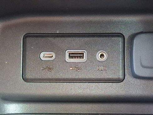 Certified 2022 Chevrolet Equinox LS image 24