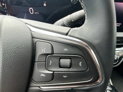 Used 2024 Buick Envista Sport Touring w/ Convenience I Package FWD image 20