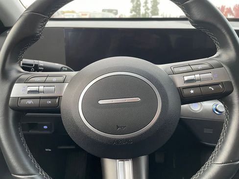 Used 2025 Hyundai Kona SEL image 27