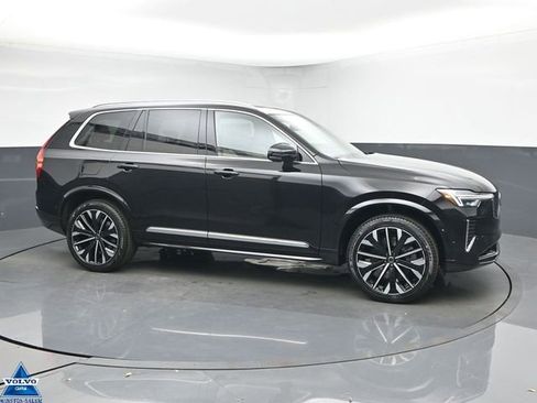 New 2026 Volvo XC90 T8 Plus image 1