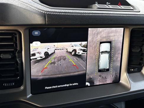 New 2025 Ford Bronco Outer Banks image 4