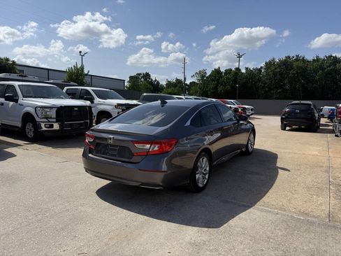 Used 2019 Honda Accord LX image 5