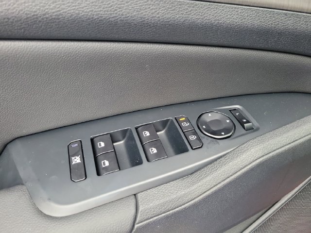 New 2026 Kia Sportage SX FWD image 22