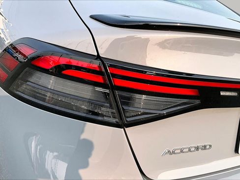 Used 2024 Honda Accord Sport image 29