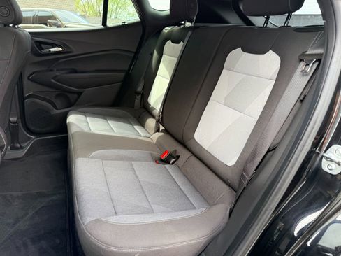 Used 2024 Chevrolet Trax RS w/ Sunroof Package image 20