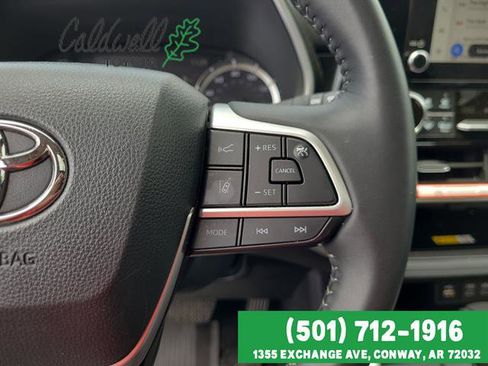 Certified 2025 Toyota Highlander XLE AWD/4WD image 25
