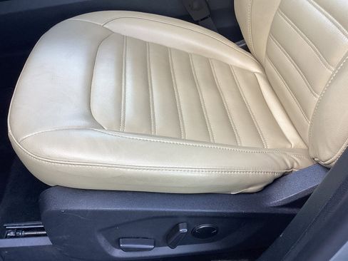 Used 2024 Ford Edge SEL image 12