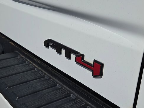 Used 2021 GMC Sierra 1500 AT4 AWD/4WD image 8