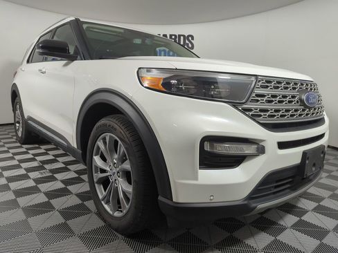 Used 2022 Ford Explorer Limited w/ Equipment Group 301A image 6