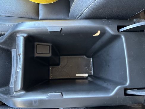 Used 2022 GMC Canyon Elevation w/ Elevation Premium Package image 33